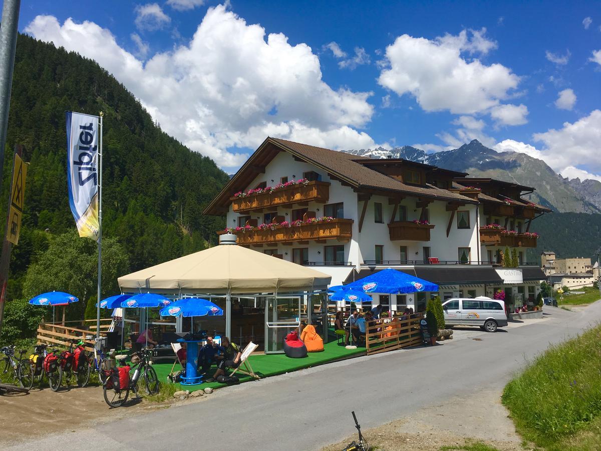 Gasthof Martha เนาดาส ภายนอก รูปภาพ